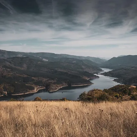 Lejlighed Porodicna Kuca Vitina Iza *