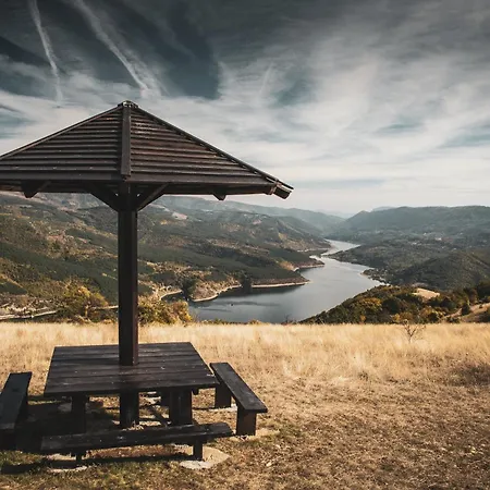 Lejlighed Porodicna Kuca Vitina Iza